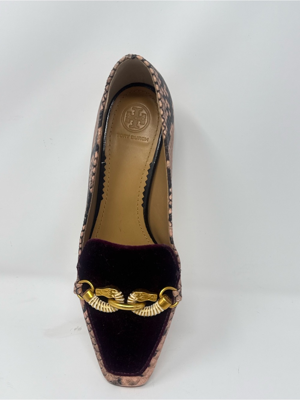 Tory Burch Burgundy Velvet Loafer with Snake-Print Trim and Gold Chain. Size 7. - Picture 12 of 14